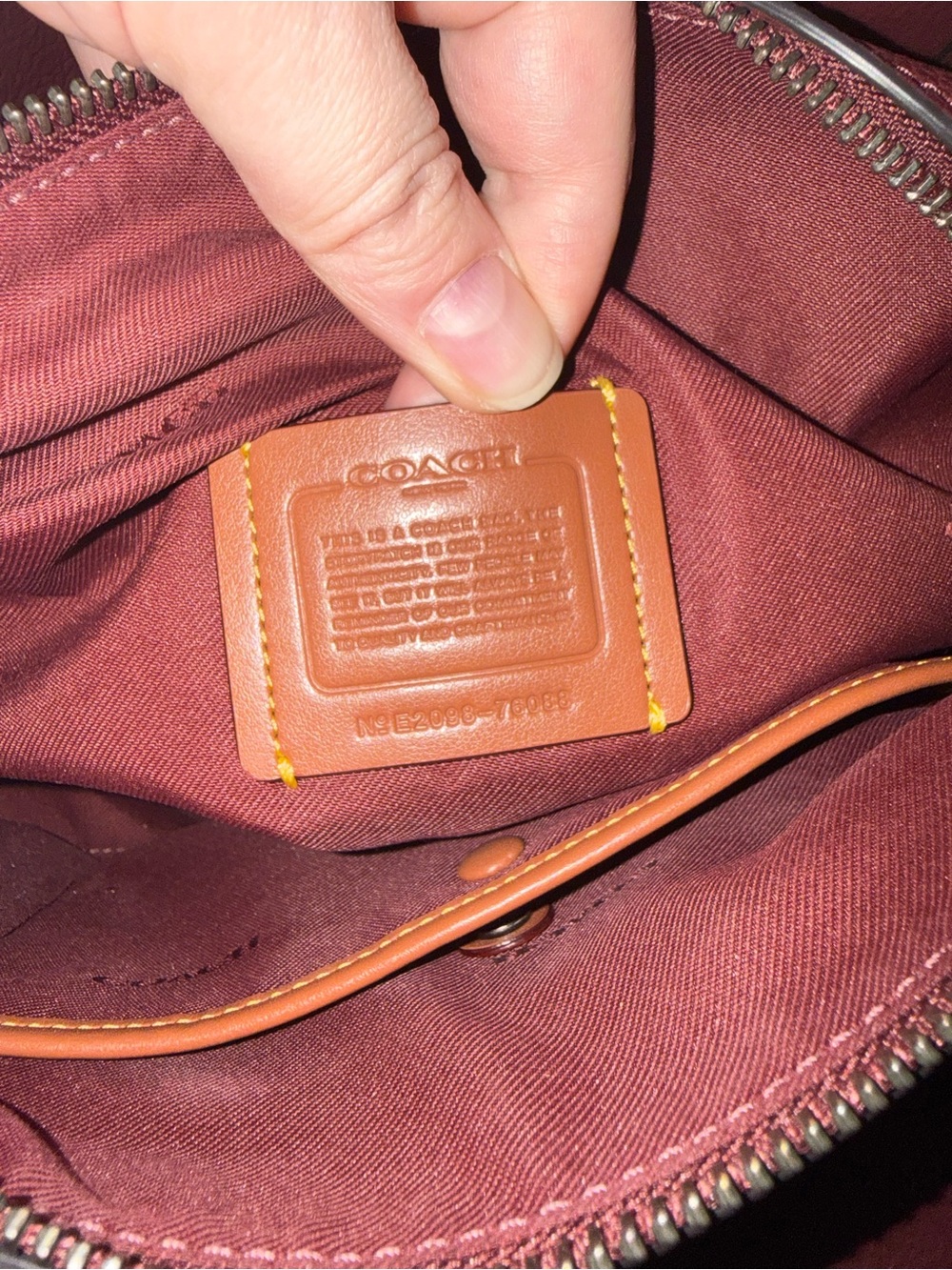 2020 Coach Hadley Hobo in gray, blue, and merlot colorblock pebbled leather - Picture 3 of 5